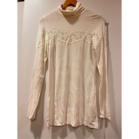 Free People Lace Detailed Turtleneck Long Sleeve - Picture 1 of 2